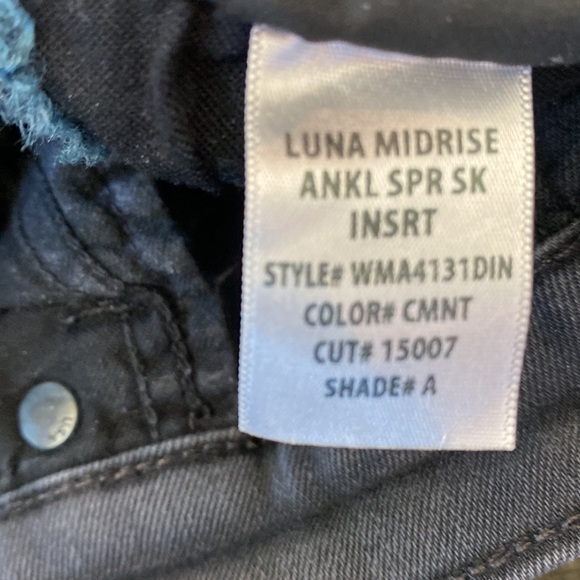 Hudson Mid rise Jeans - Picture 4 of 5